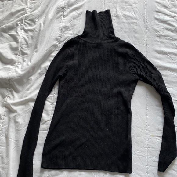 black turtle neck - Picture 1 of 2